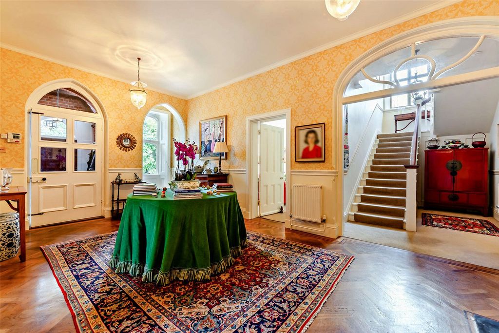 Additional image 19 of 6 bed detached house for saleDonnington, Newbury, Berkshire RG14