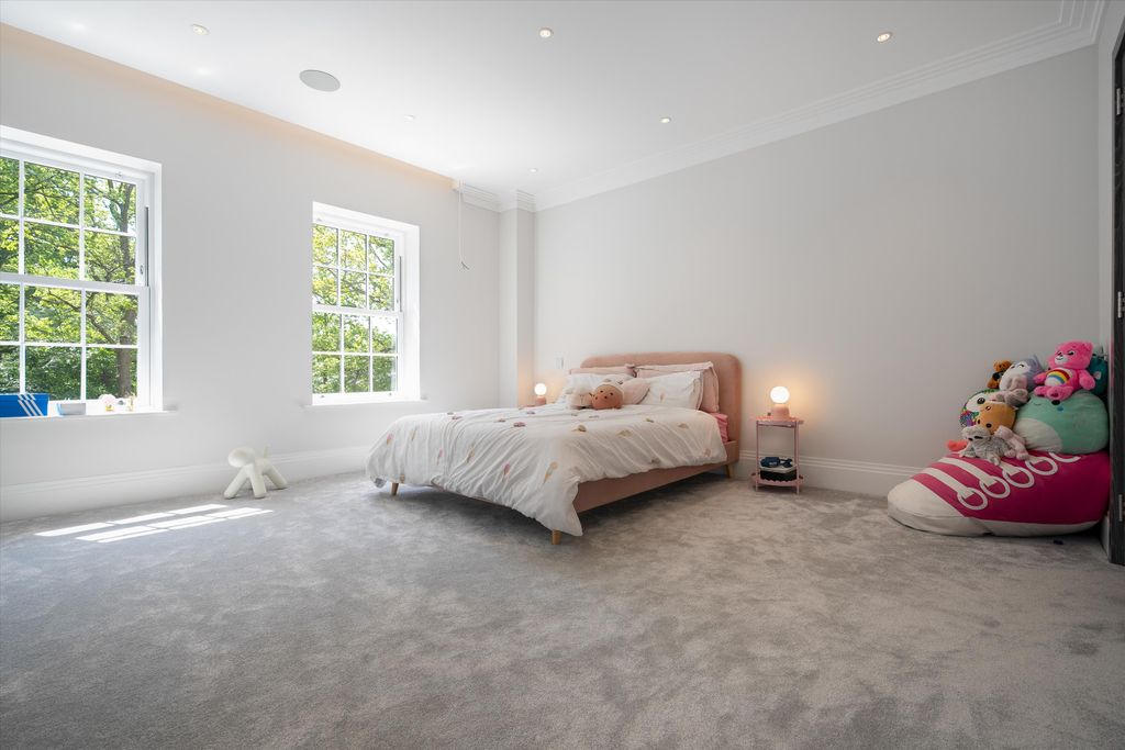 Additional image 21 of 6 bed detached house for saleHorsegate Ride, Ascot, Berkshire SL5