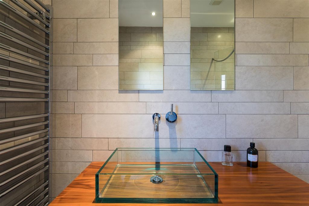 Additional image 28 of 5 bed detached house for saleTheobald Road, Bowdon WA14