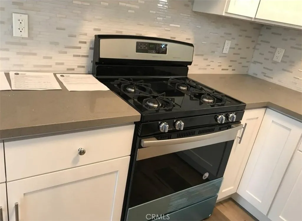 Additional image 27 of 221 W 85th St, Los Angeles, CA 90003