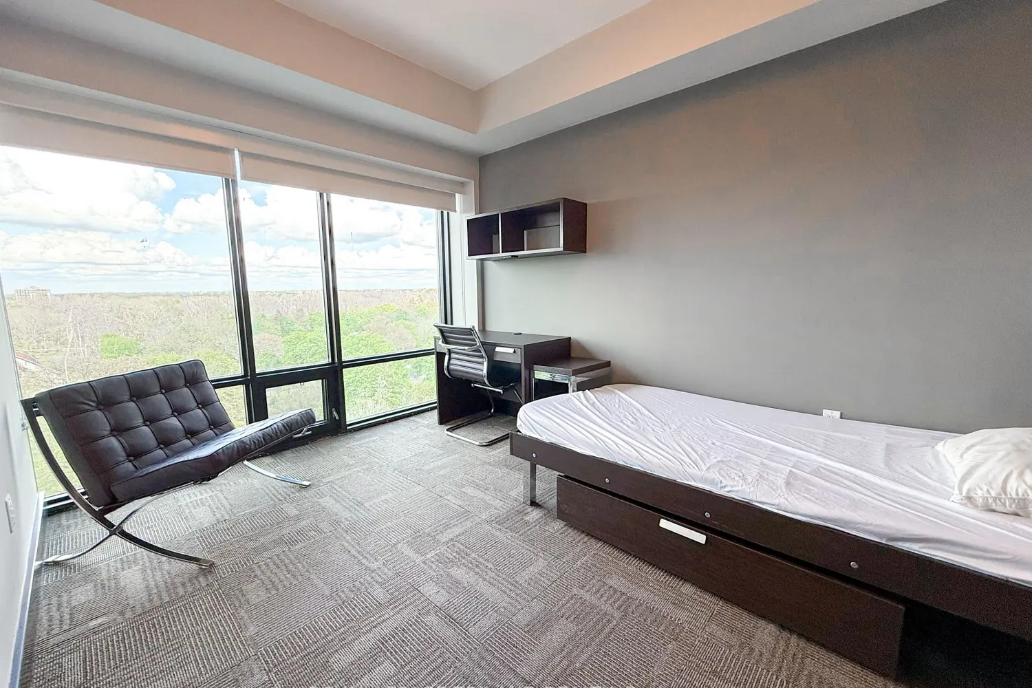 Additional image 8 of 1235 Richmond Street 1116