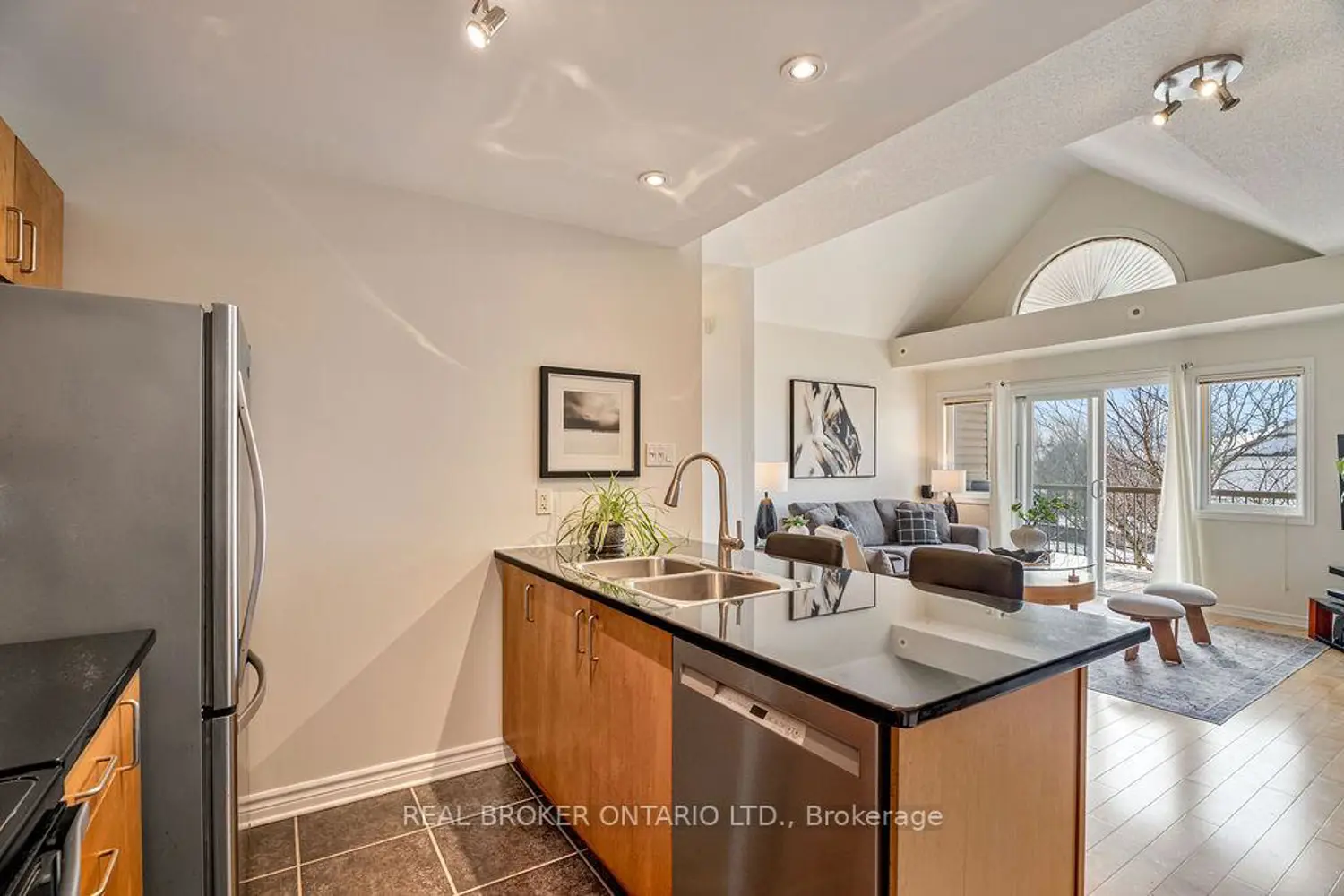 Additional image 10 of 165 Waterbridge Drive 10