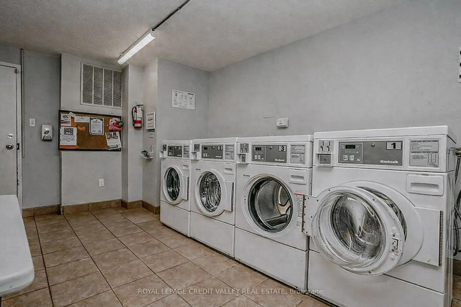 Additional image 17 of 3120 Kirwin Avenue 501