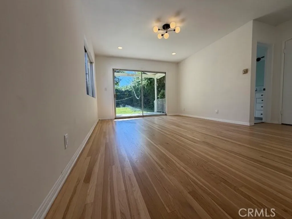 Additional image 13 of 15440 Dickens St, Sherman Oaks, CA 91403