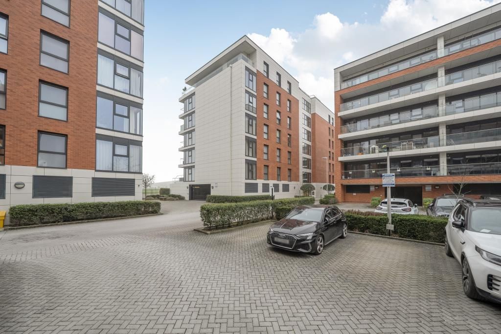 Additional image 8 of 2 bed flat for saleNewbury, Berkshire RG14