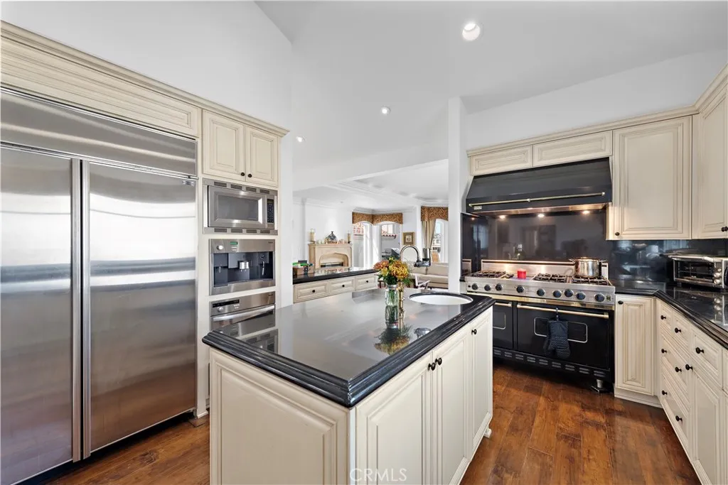 Additional image 33 of 414 Carnation Avenue Unit Upper, Corona Del Mar, CA 92625