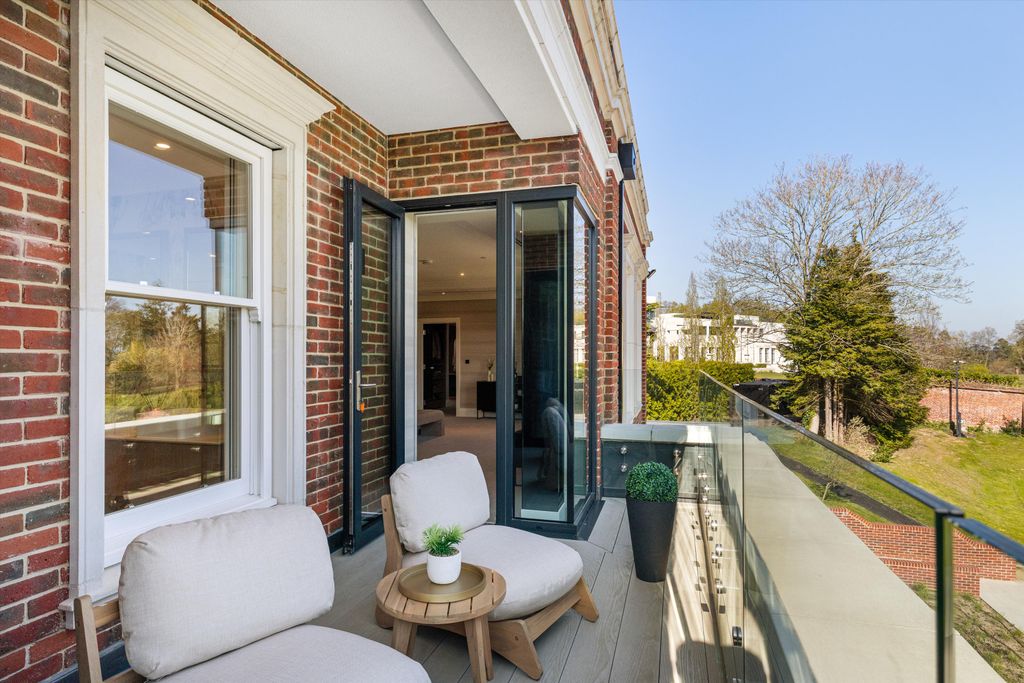 Additional image 13 of 5 bed detached house for saleCharters Gate, Hancocks Mount, Ascot, Berkshire SL5
