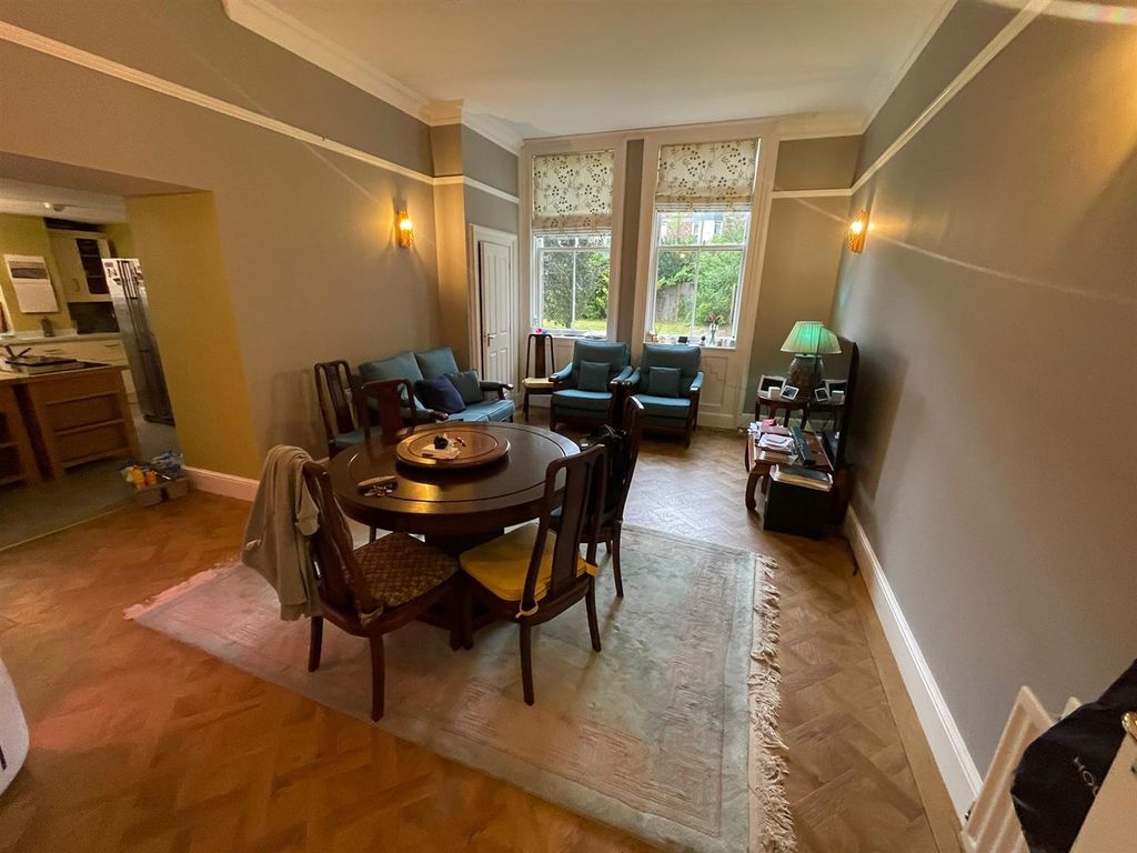 2 bed flat for saleTrinity Road, Darlington. DL3 photo 3