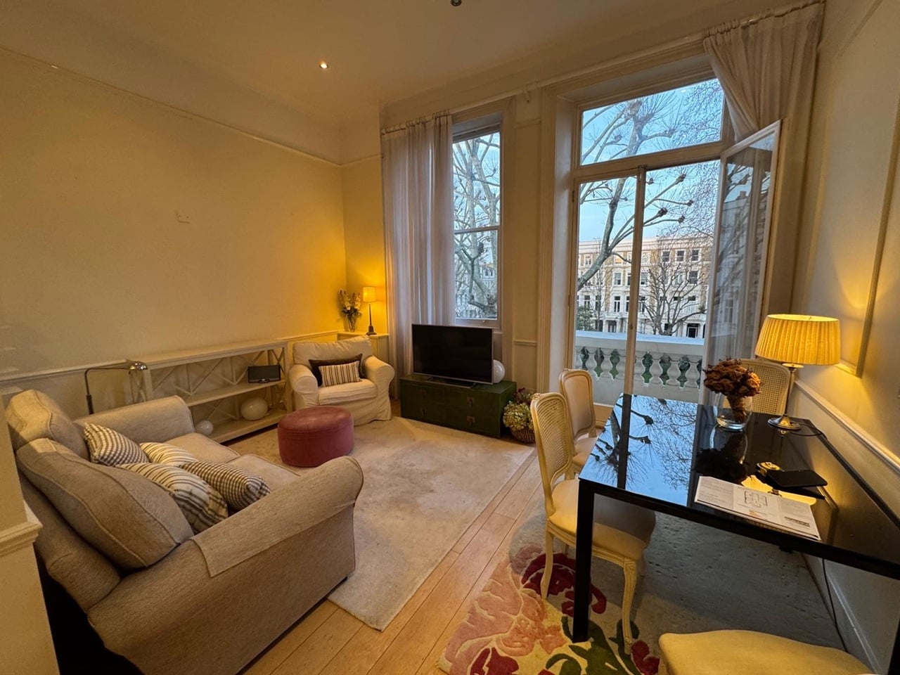 2 Bed Flat, Earl's Court Square, SW5, N1 7GU