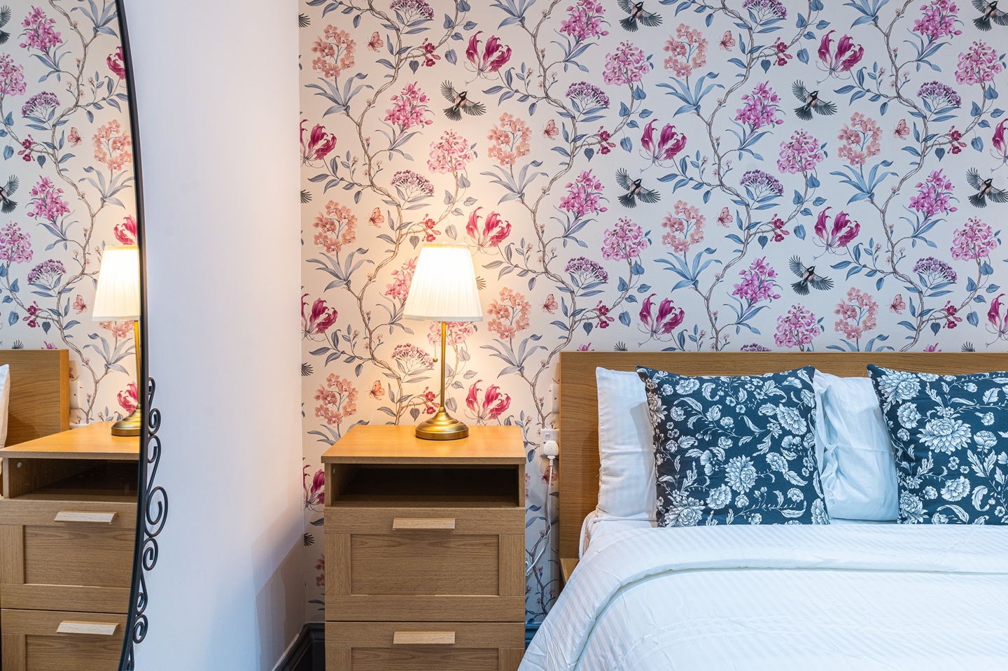 Additional image 4 of 3 Bed Flat, North End Road, W14, N1 7GU