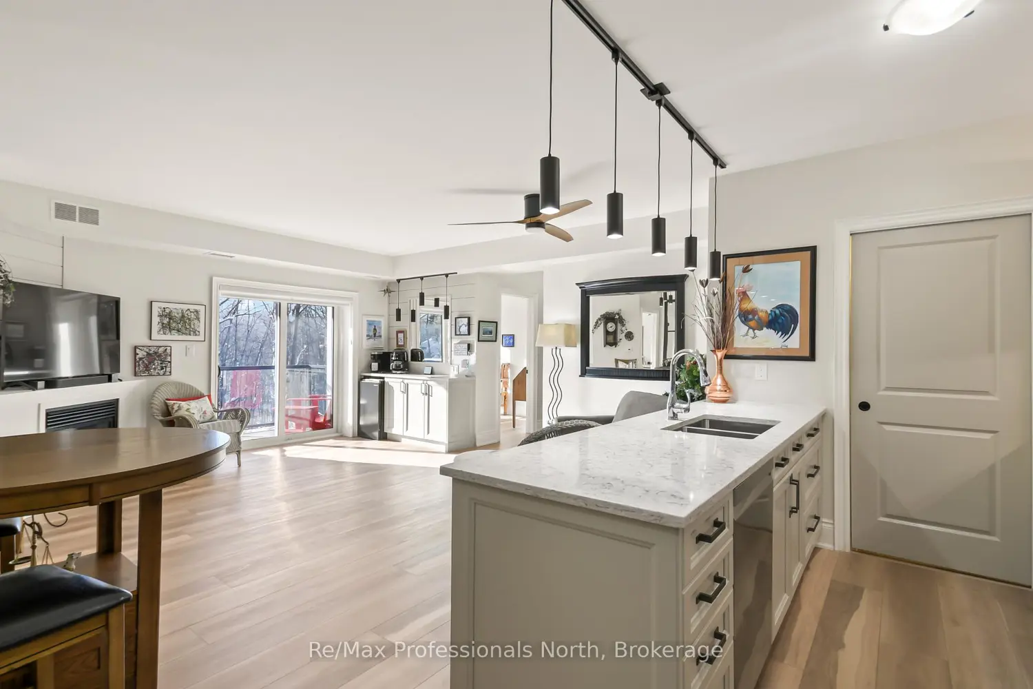 Additional image 3 of 391 James Street 302