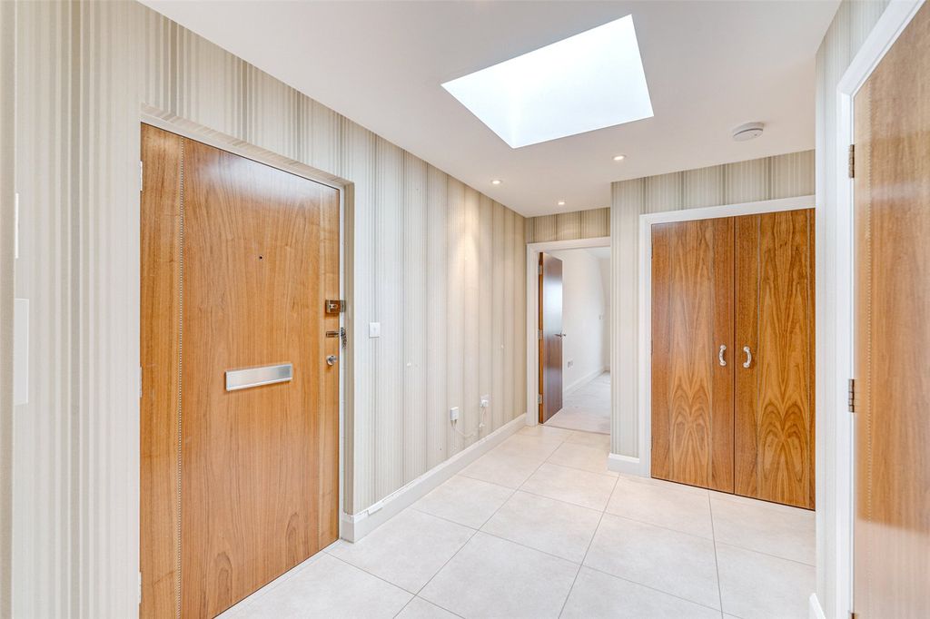 Additional image 21 of 3 bed flat for saleMarine Parade, Worthing, West Sussex BN11