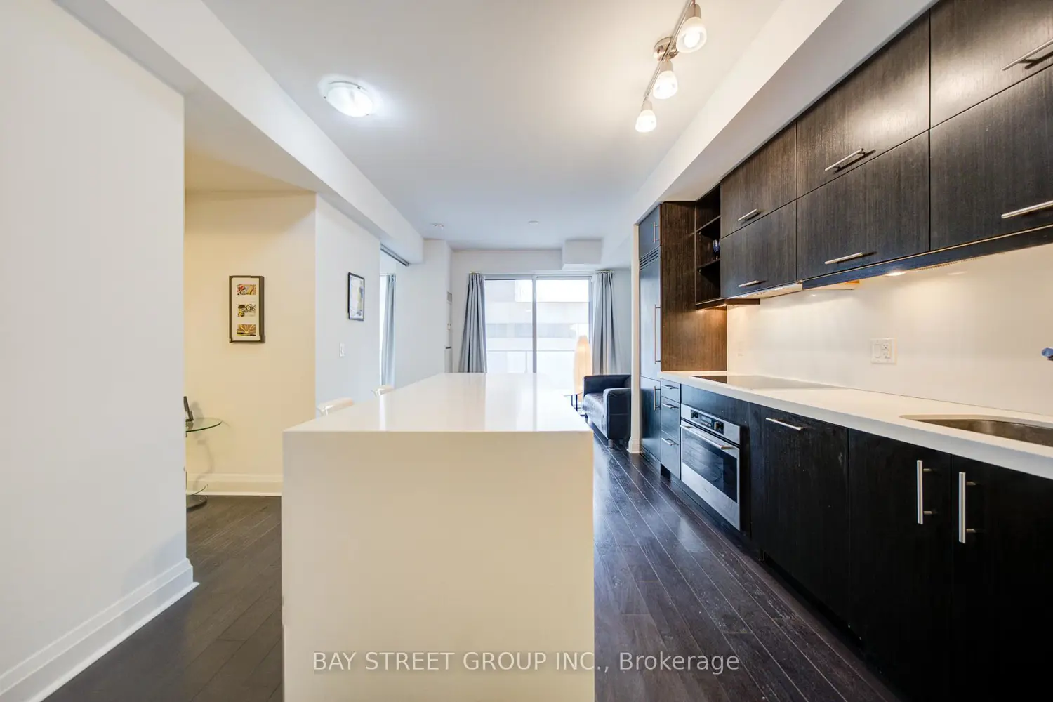 Additional image 3 of 1080 Bay Street 1501