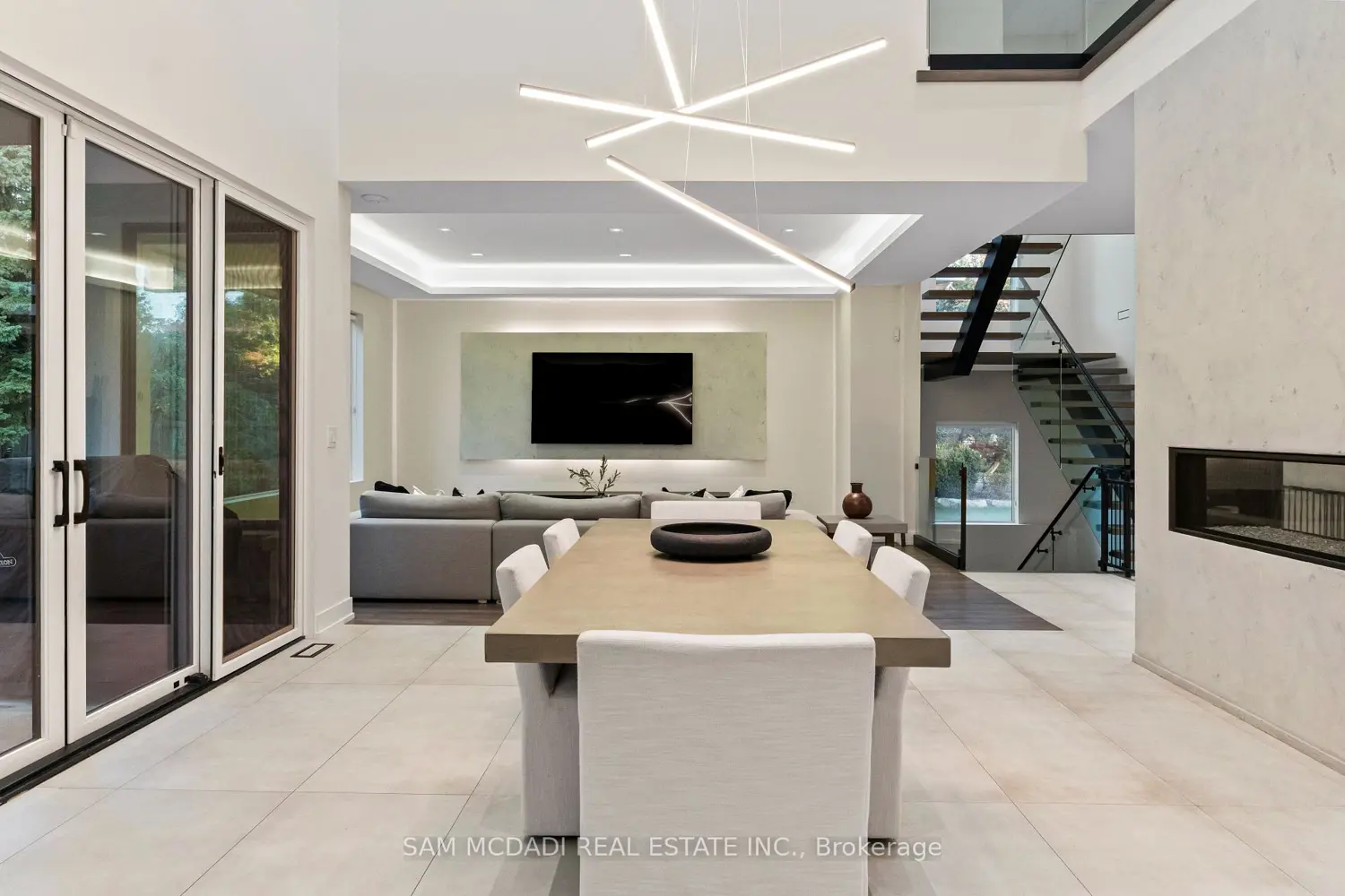 Additional image 3 of 2075 Shawanaga Trail