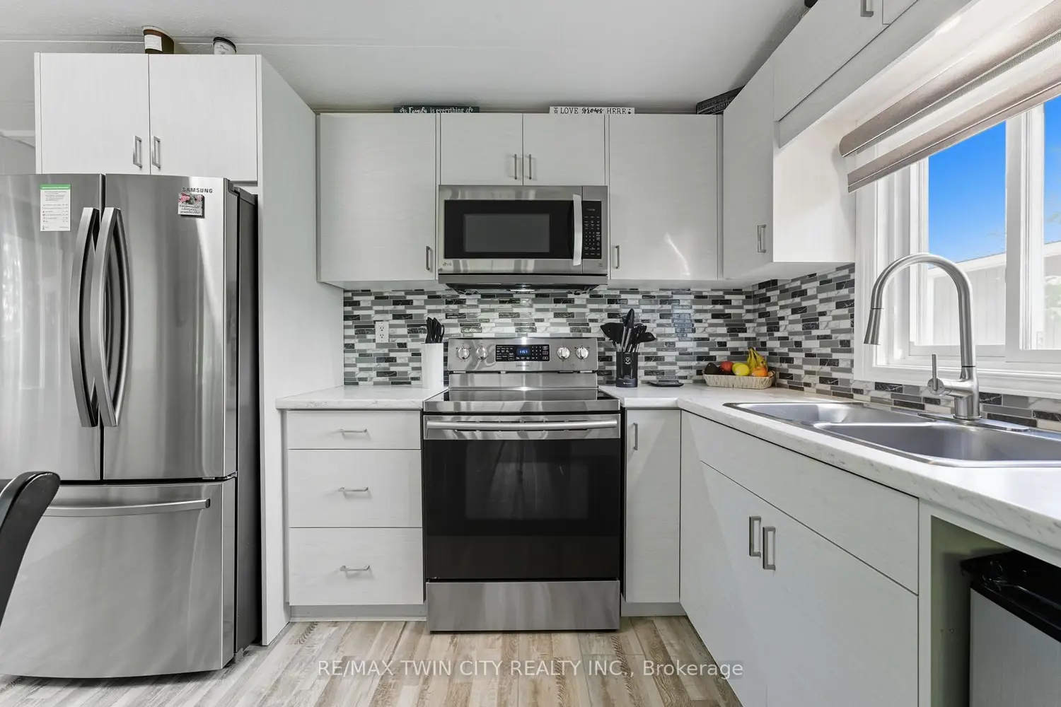 Additional image 6 of 673 Brant Waterloo Road 518