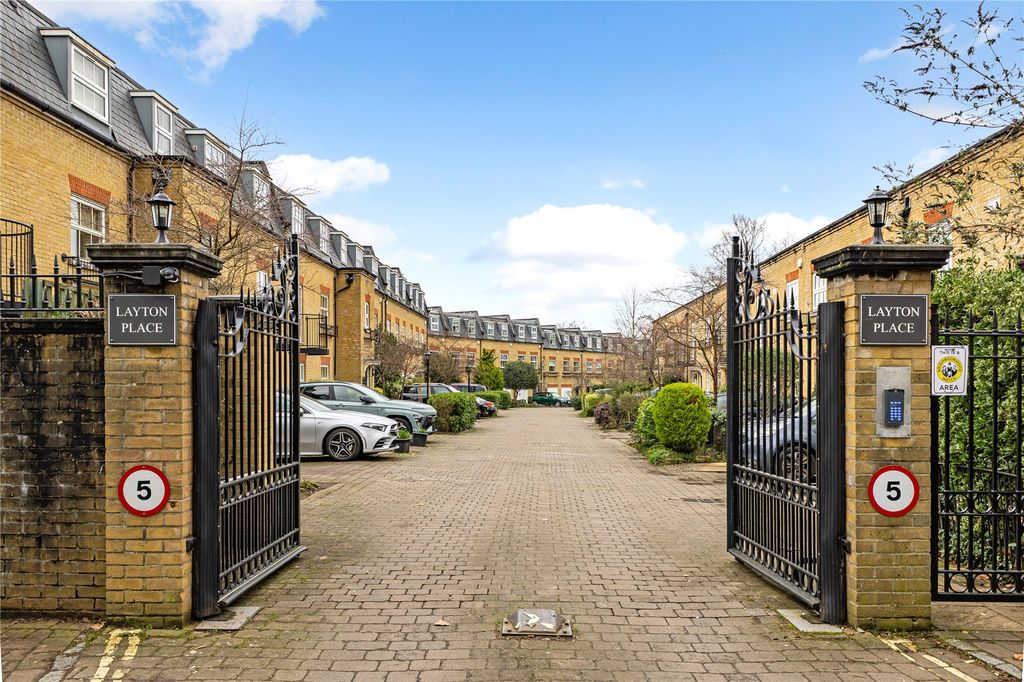 Additional image 2 of 1 bed flat for saleLayton Place, Kew, Richmond TW9