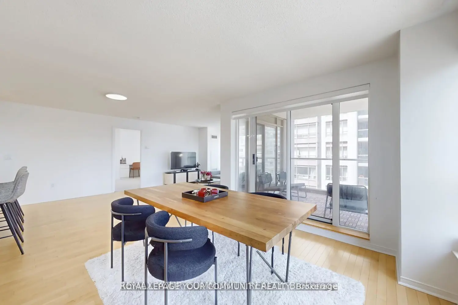 Additional image 8 of 909 Bay Street 1609