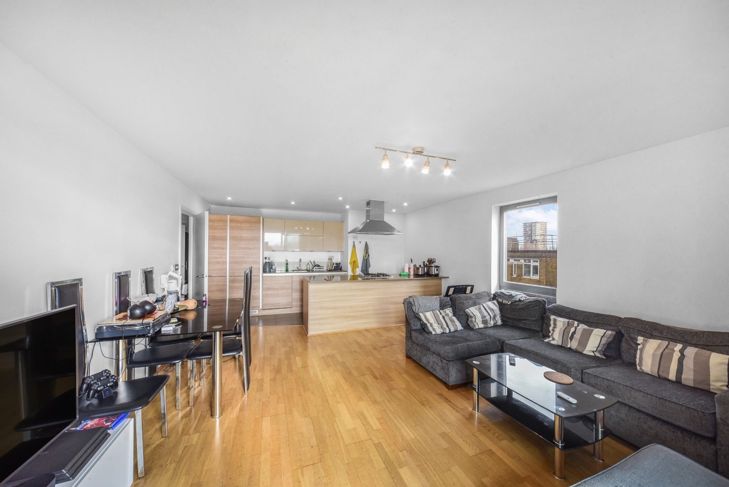 3 Bed Flat, Chi Building, E1, N1 7GU