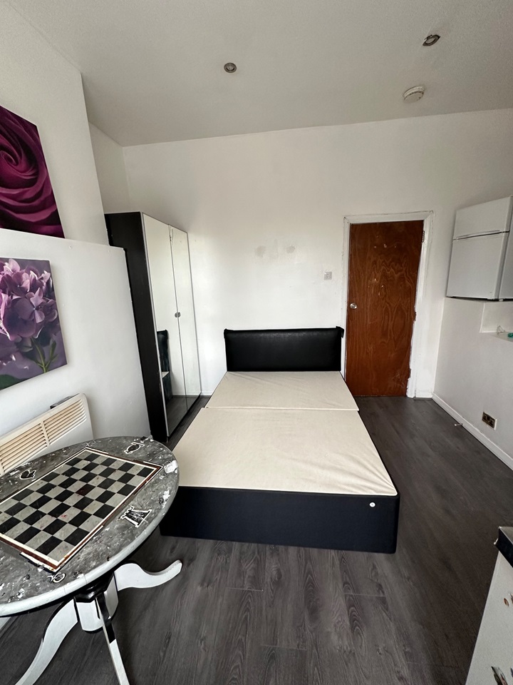 Additional image 5 of Studio Flat, Dudley Road, B18, N1 7GU