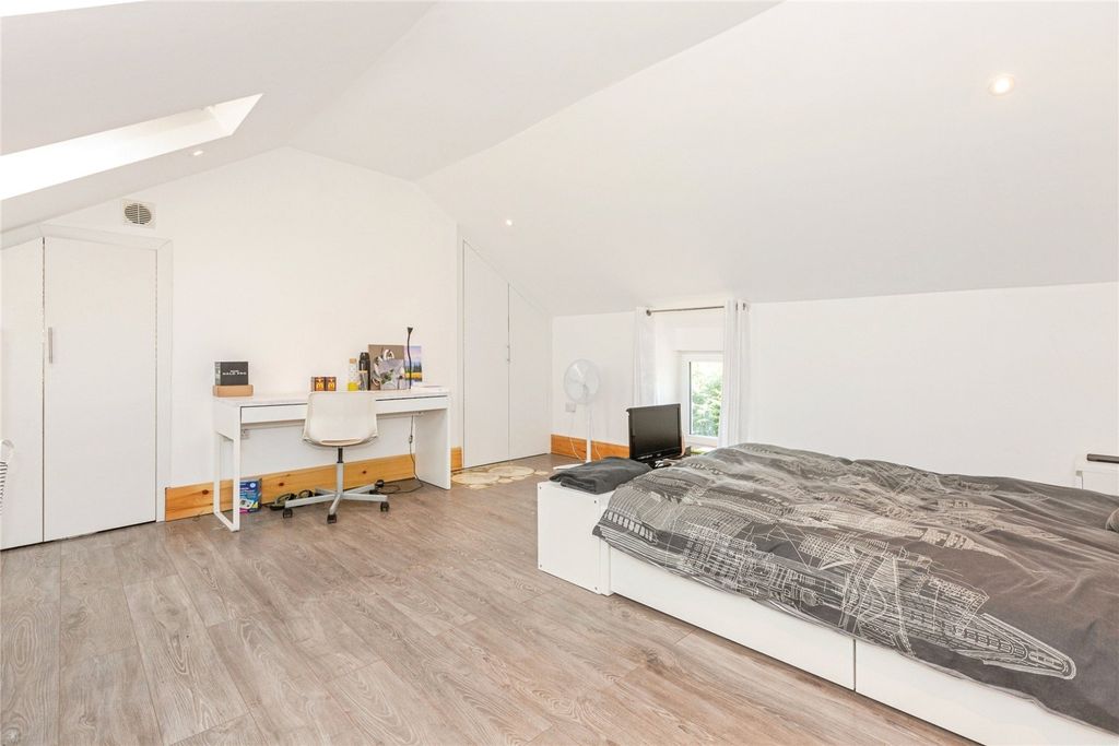 Additional image 19 of 6 bed detached house for saleCilonen, Three Crosses, Swansea SA4