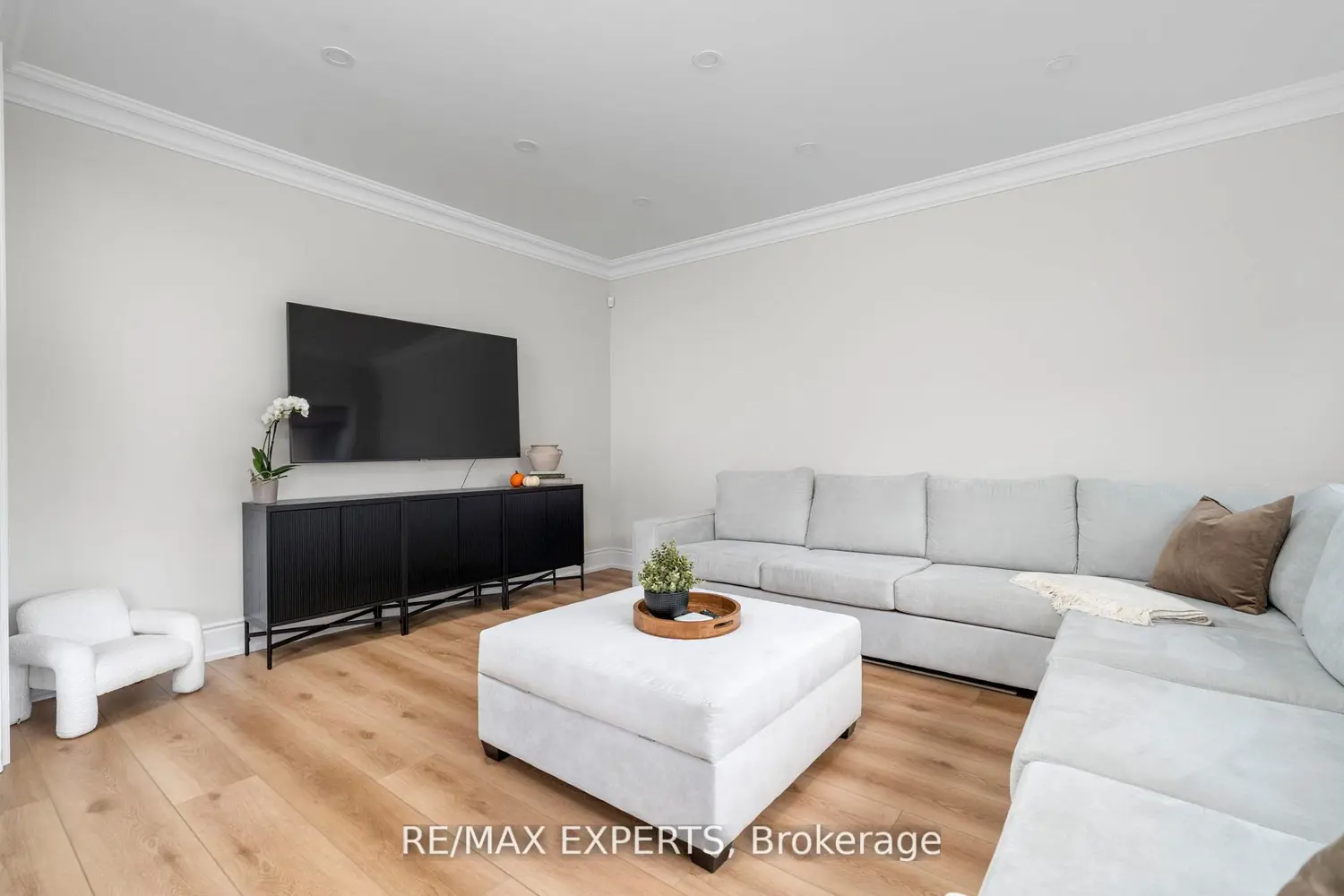 Additional image 3 of 1430 Farrow Crescent