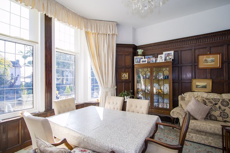 2 bed flat for saleMarine Parade, Penarth CF64 photo 5