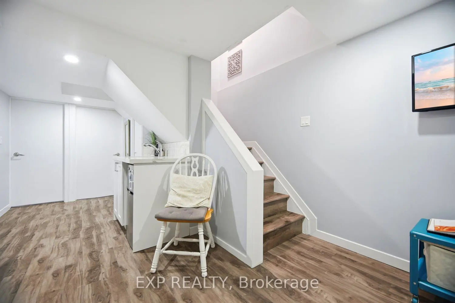 Additional image 15 of 7 Ferri Crescent