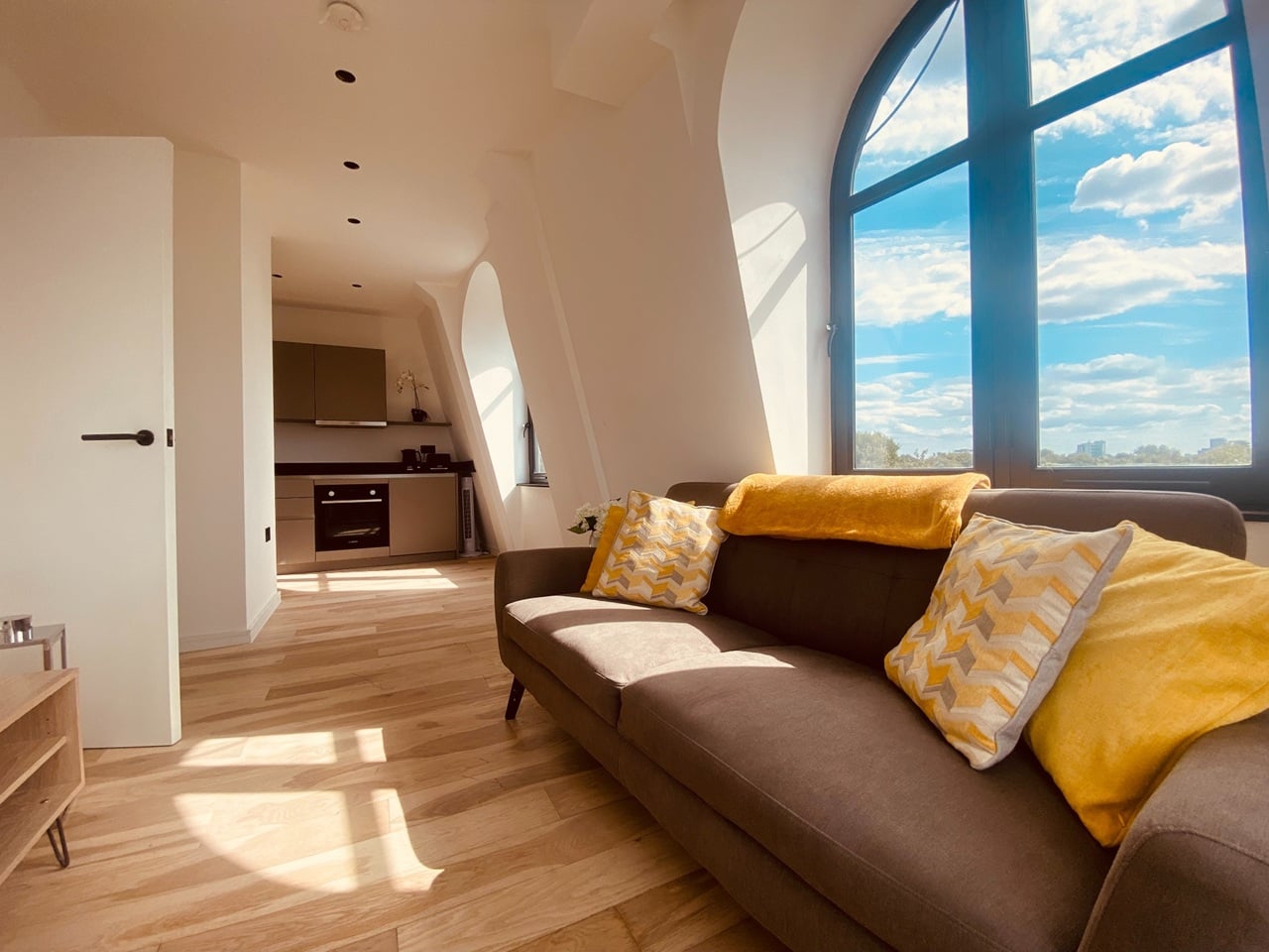 Additional image 4 of 1 Bed Flat, Forest Road, E8, N1 7GU