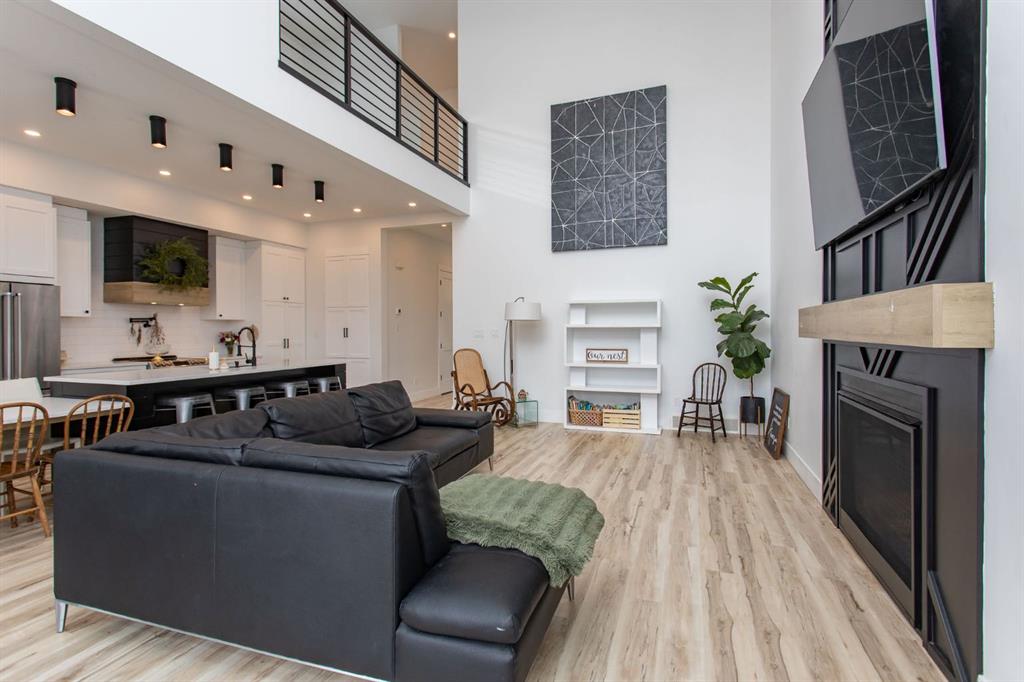 Additional image 5 of 5007 35 Street, Sylvan Lake, AB, T4S 1B1