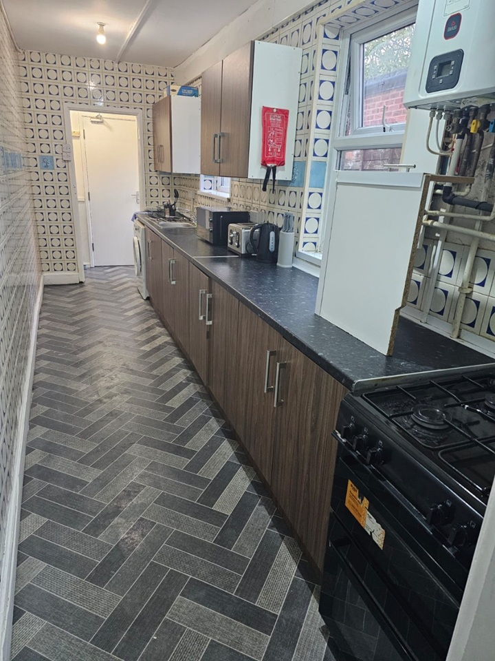 Room in a Shared House, Tenby Road, B13, N1 7GU