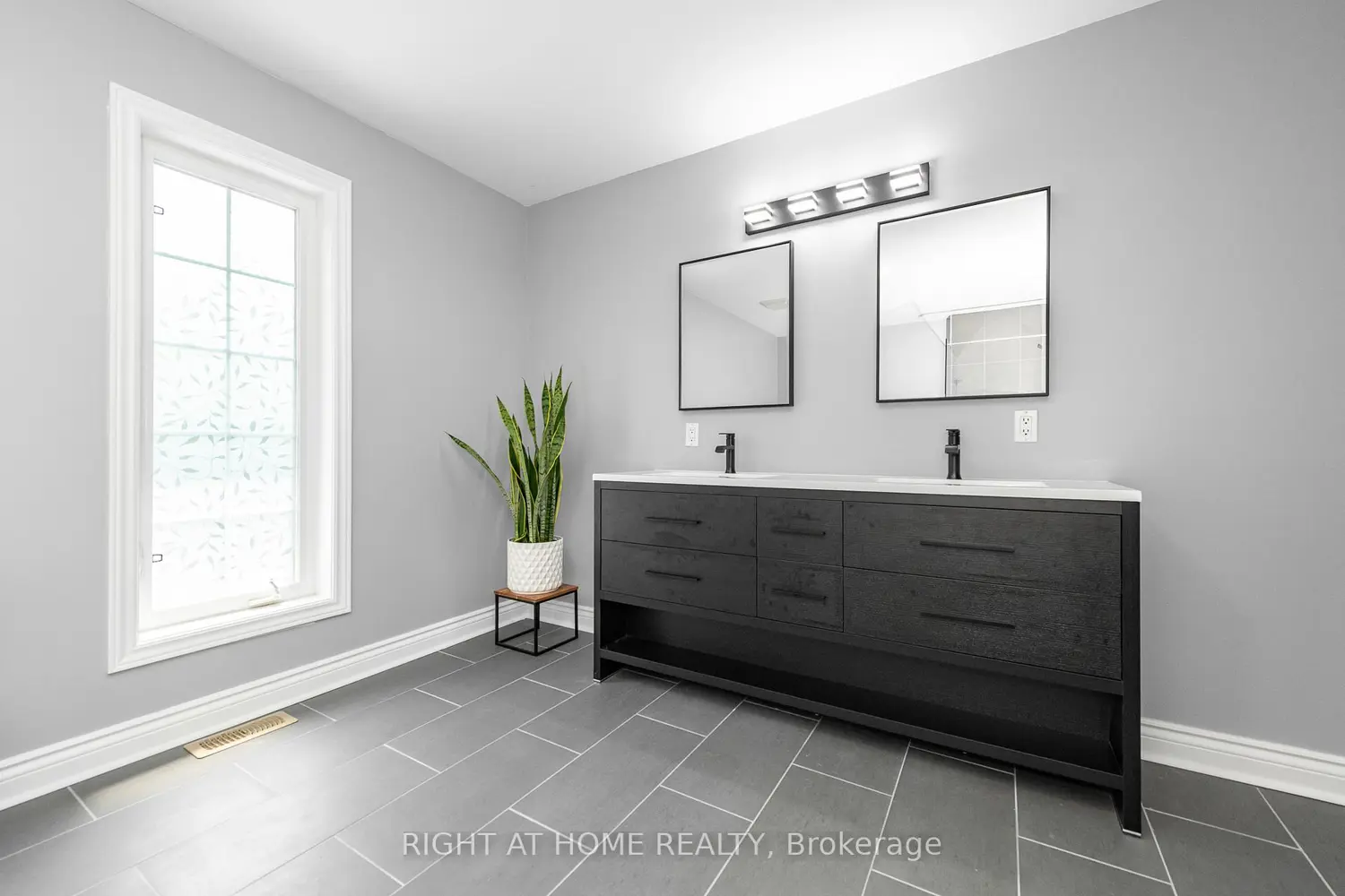 Additional image 13 of 48 Station Trail