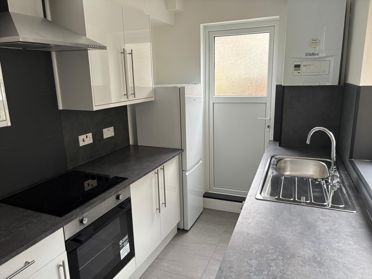 Additional image 2 of Room in a Shared Flat, Queens Crescent, NW5, N1 7GU