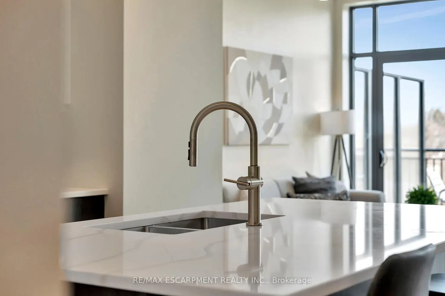 Additional image 2 of 7 Grand River Street 302