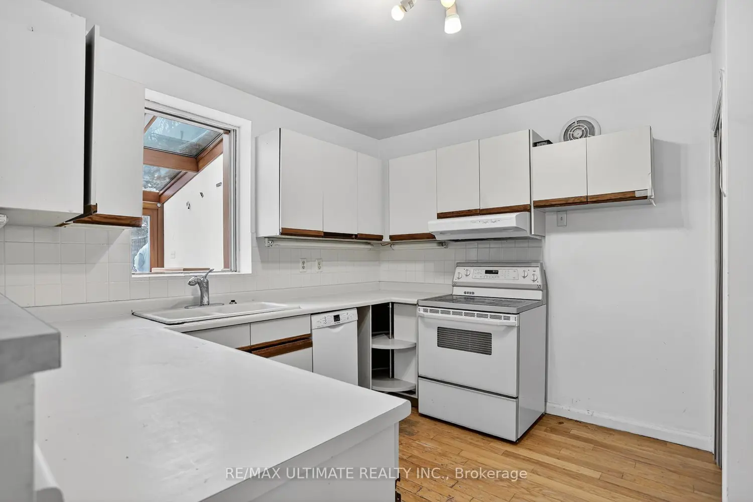 Additional image 2 of 387 Keewatin Avenue
