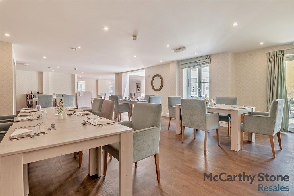 Additional image 9 of 2 bed flat for saleBarnhill Court, Barnhill Road, Chipping Sodbury, Bristol BS37