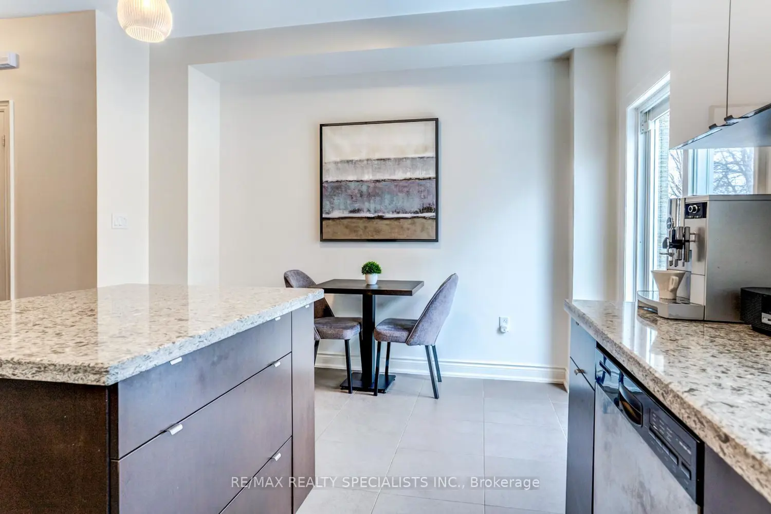 Additional image 9 of 1129 Haig Boulevard 8