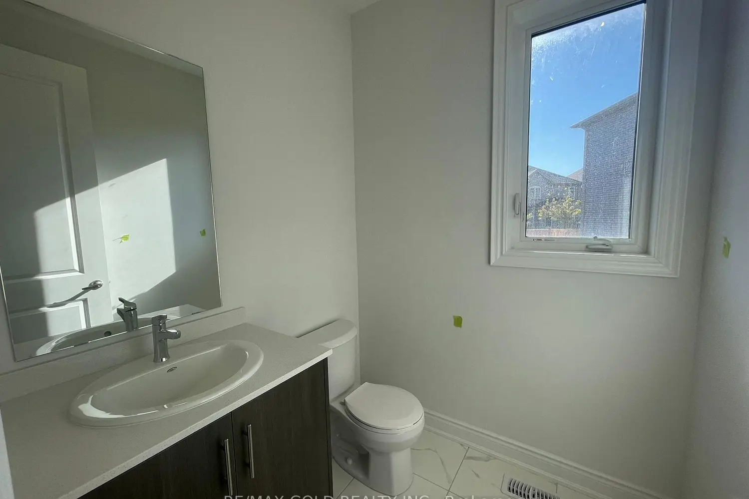 Additional image 16 of 31 Dolomite Drive