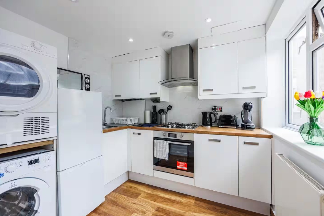 Additional image 8 of 2 Bed Flat, North End Road, W14, N1 7GU