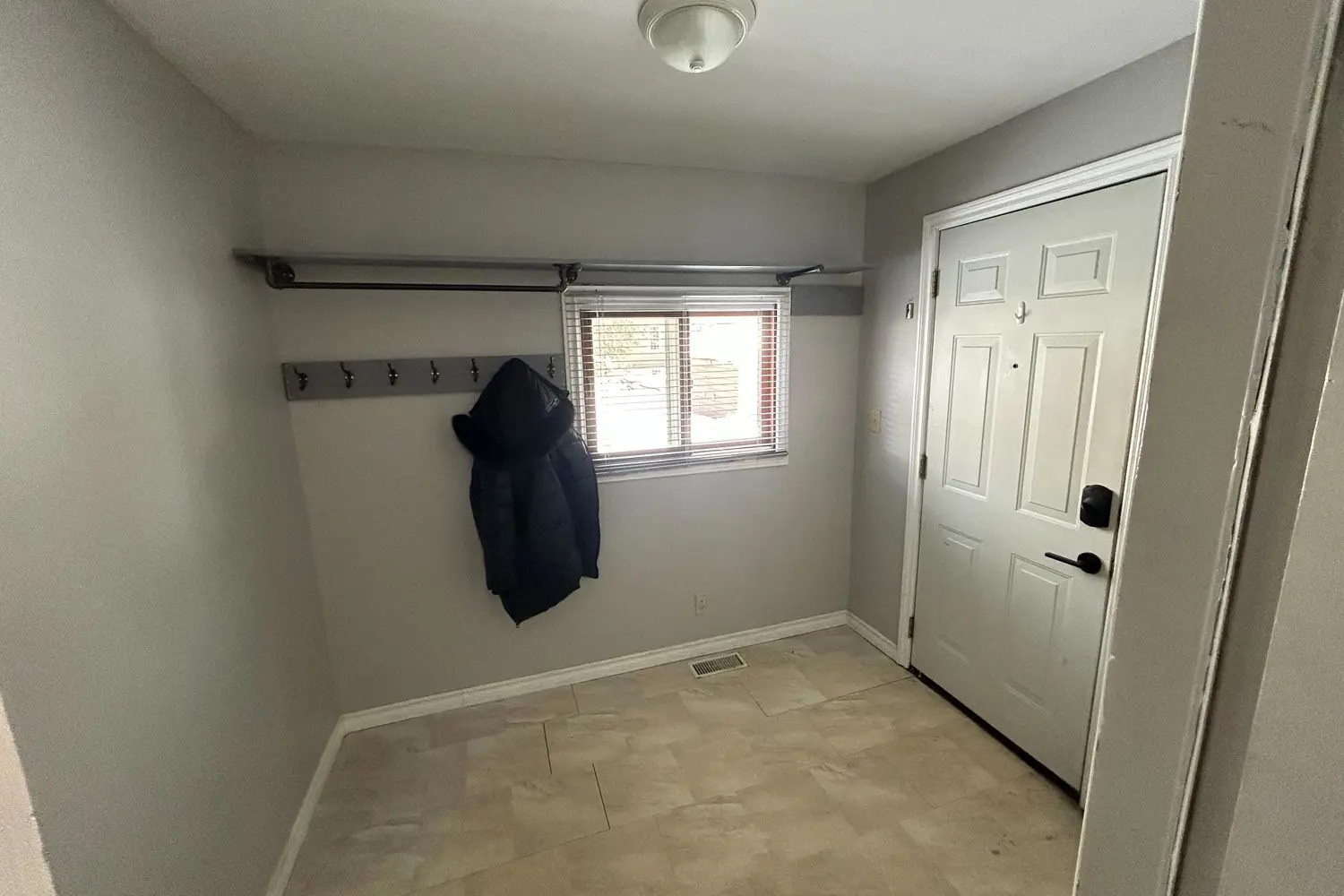 Additional image 3 of 190 Ecclestone Drive