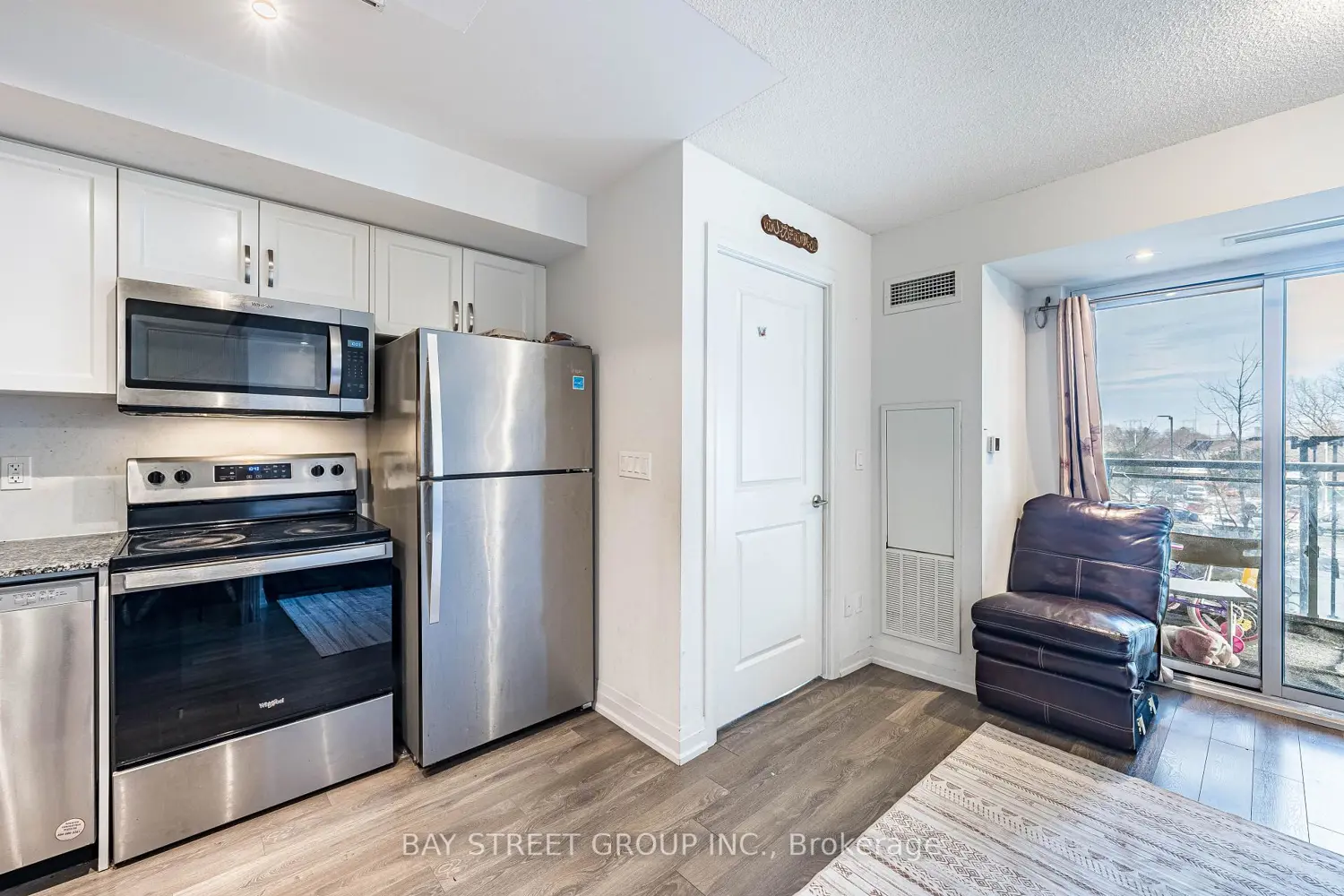 Additional image 15 of 20 Meadowglen Place 222