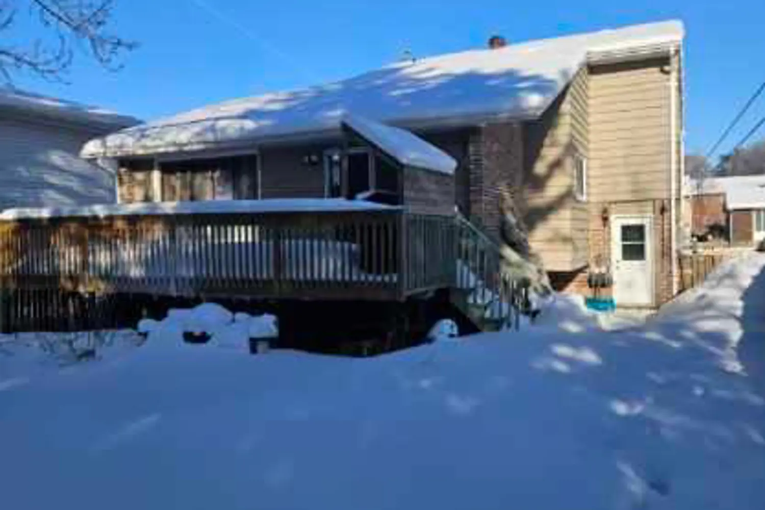 Additional image 9 of 27 Shore Acres Boulevard