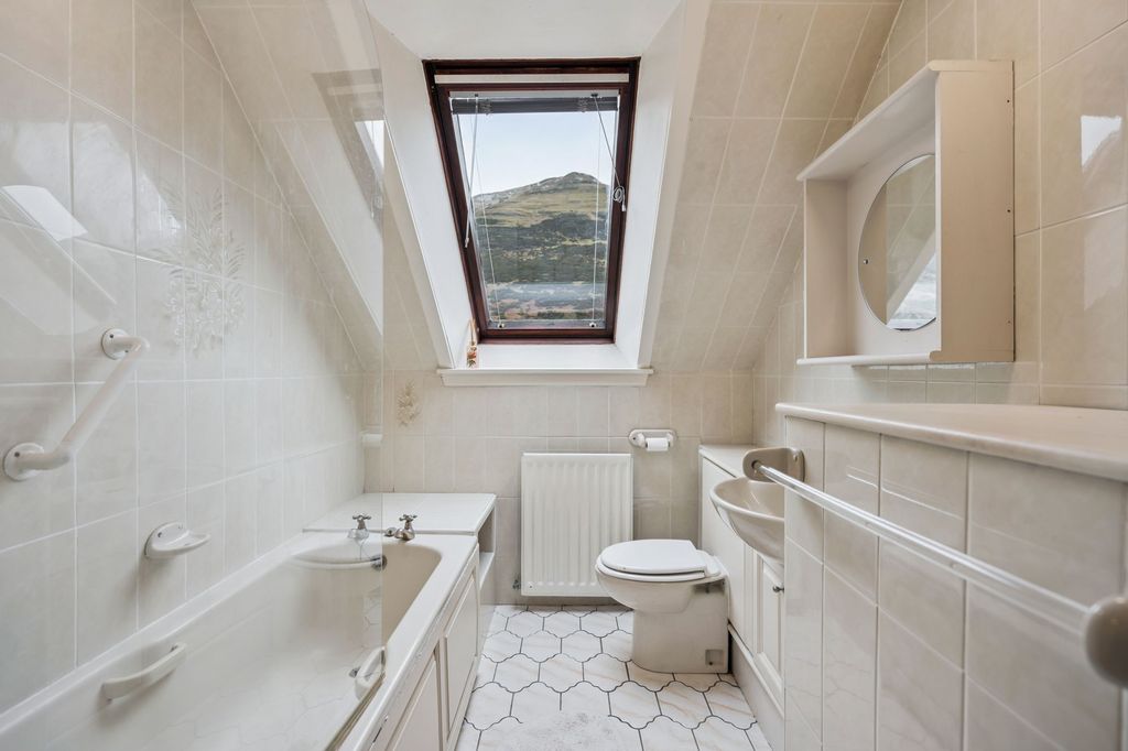 Additional image 15 of 3 bed maisonette for saleWest Stirling Street, Alva FK12