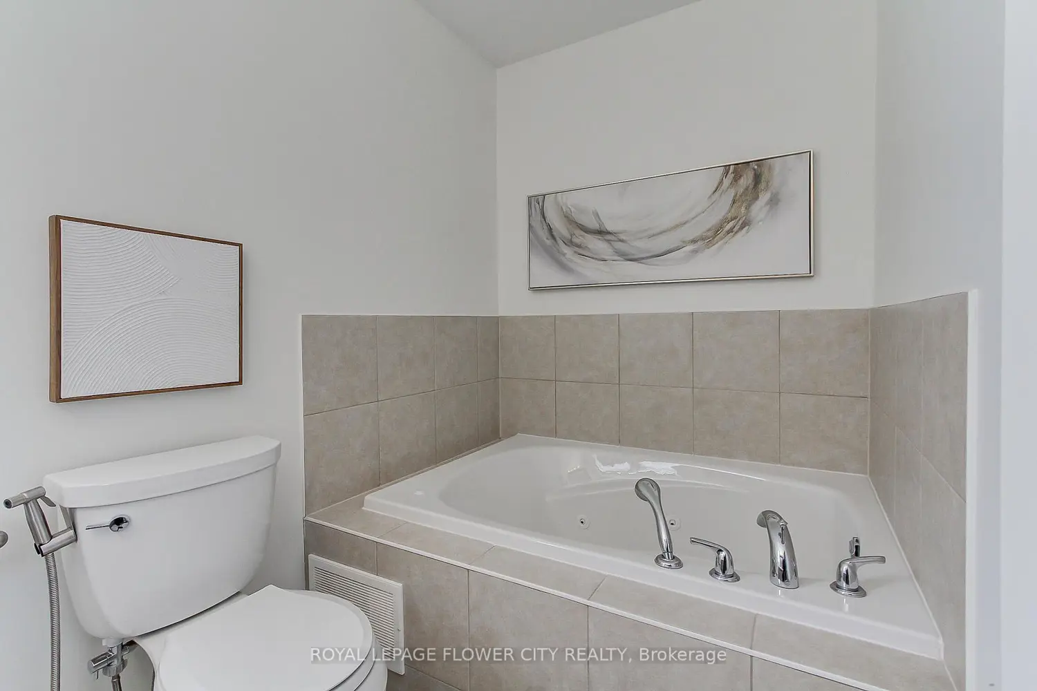 Additional image 11 of 917 Mctrach Crescent