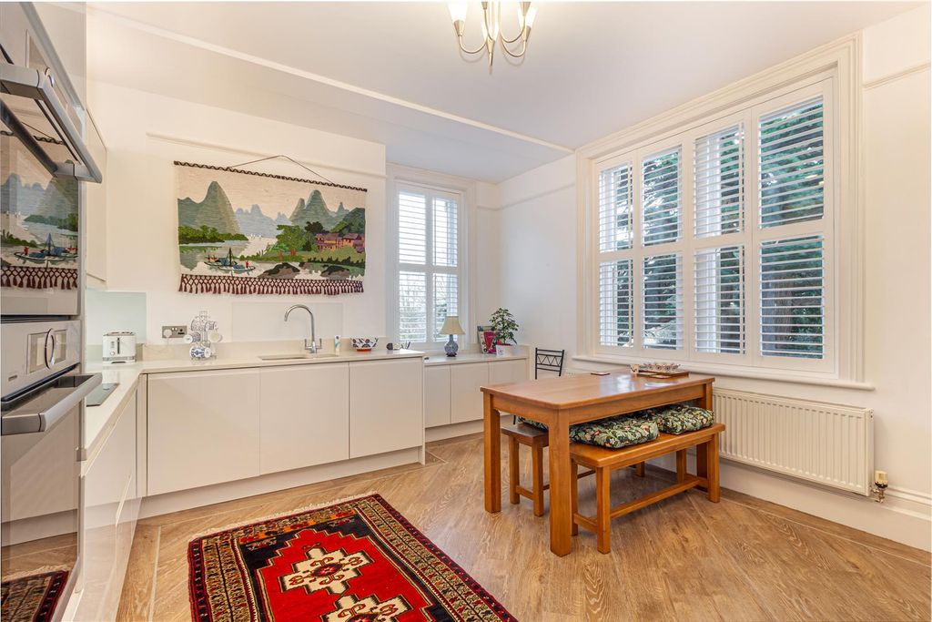 Additional image 7 of 3 bed flat for saleVictoria Road, Malvern WR14