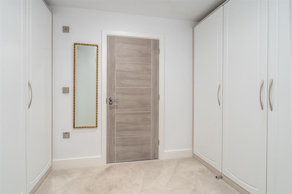 Additional image 9 of 3 bed flat for saleApartment 1 Fairway Lawns, Dovehouse Lane, Solihull B91