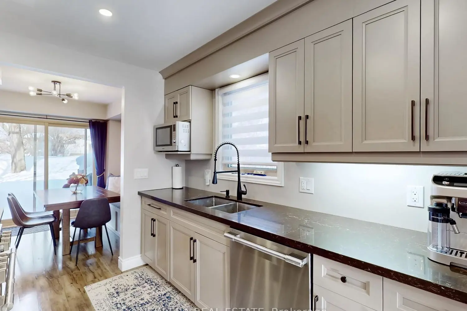 Additional image 6 of 7189 Joliette Crescent