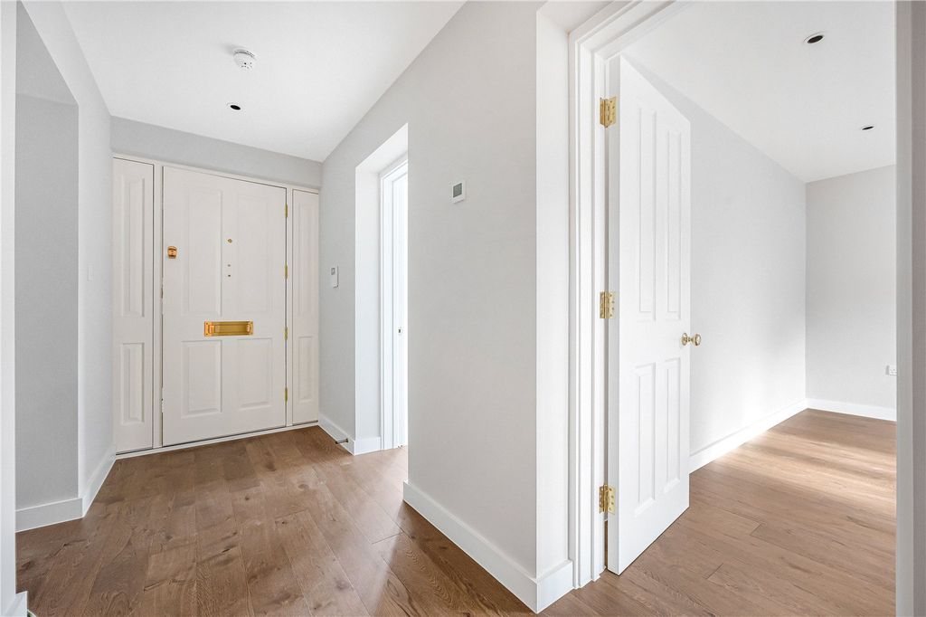 Additional image 6 of 1 bed flat for saleSt Peters Mews, The Parade, Marlborough, Wiltshire SN8