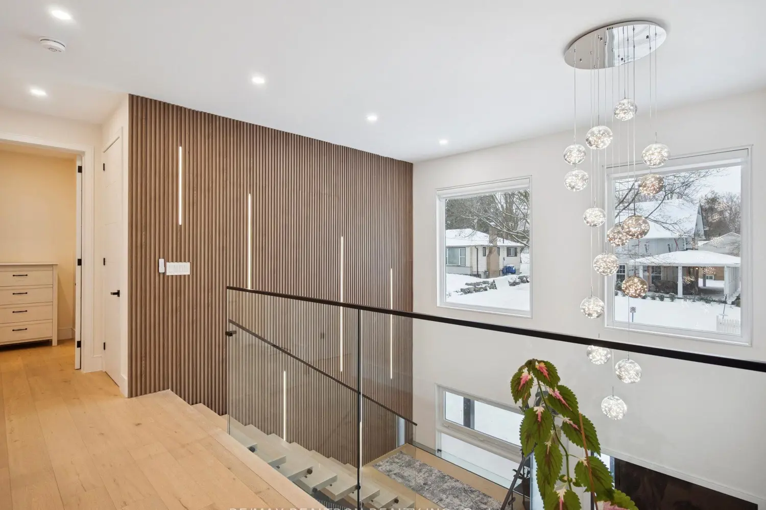 Additional image 7 of 582 Gorham Street