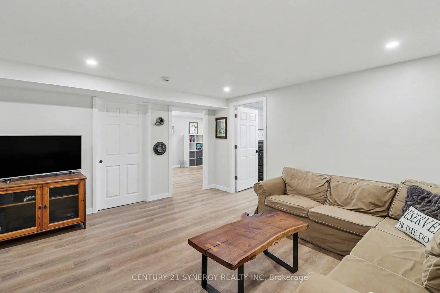 Additional image 13 of 2290 Valley Street