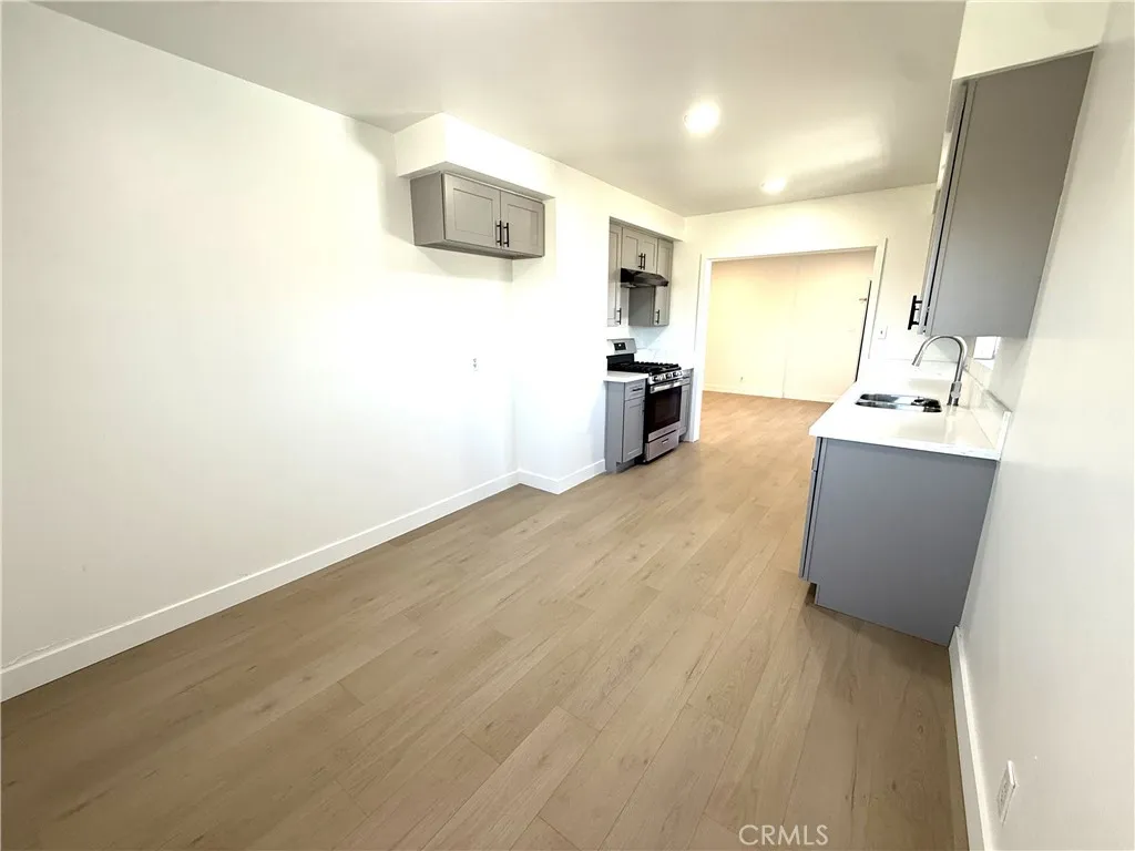 Additional image 6 of 11601 Birch Avenue Unit C, Hawthorne, CA 90250